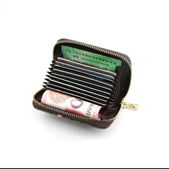 Zip Credit Card/Wallet - Picture 2 of 5